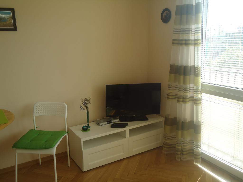 Studio Green Apartment